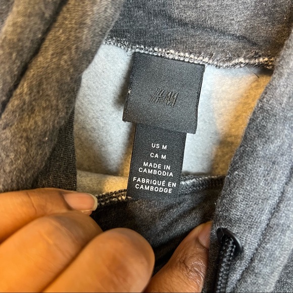 H&M Gray ‘Don’t get it twisted’ Shawl Neck Hoodie Mens Medium Sweatshirt Casual - Picture 3 of 8